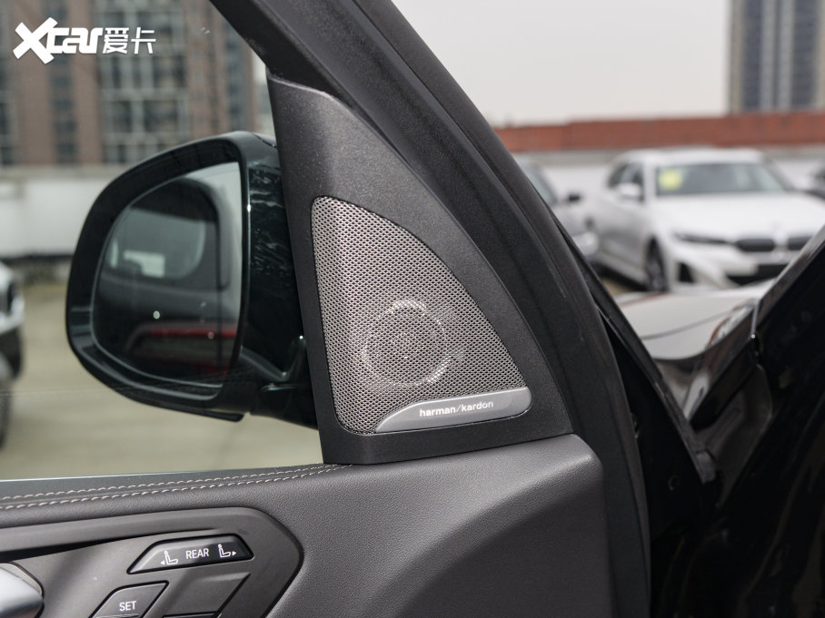 2023RX7 xDrive40i IͺAb