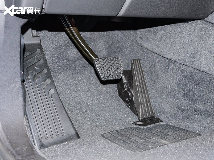 2023RX7 xDrive40i ͺAb