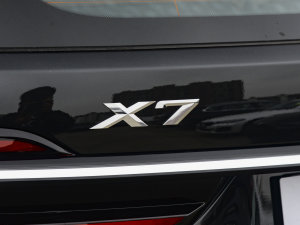 2023xDrive40i IͺAb ^