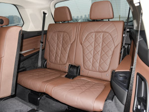 2023xDrive40i IͺAb g