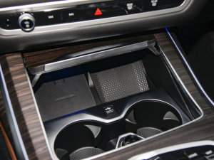 2023xDrive40i IͺAb g