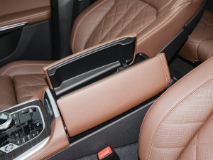 2023xDrive40i IͺAb g