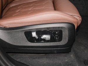 2023xDrive40i I(lng)ͺAb g