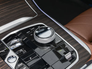 2023xDrive40i I(lng)ͺAb п؅^(q)