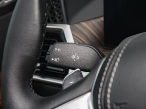 2023xDrive40i I(lng)ͺAb п؅^(q)