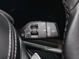 2023xDrive40i I(lng)ͺAb п؅^(q)