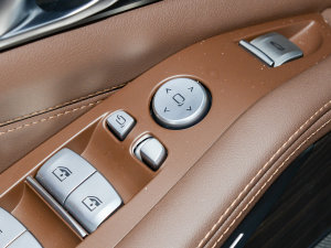 2023xDrive40i IͺAb п؅^