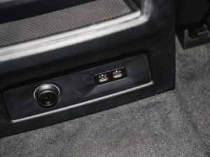 2023xDrive40i IͺAb п؅^