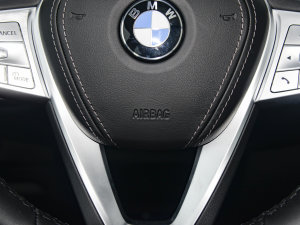 2023xDrive40i IͺAb п؅^