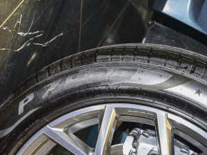 2023xDrive40i ͺAb ^