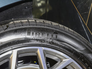 2023xDrive40i ͺAb ݆̥Ʒ