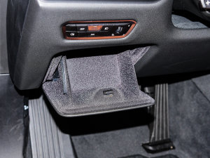 2023xDrive40i ͺAb g