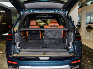 2023xDrive40i ͺAb g