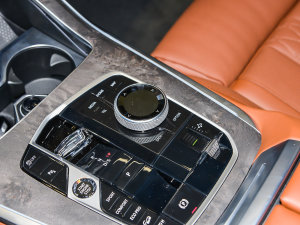 2023xDrive40i ͺAb п؅^