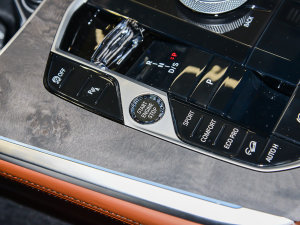 2023xDrive40i ͺAb п؅^