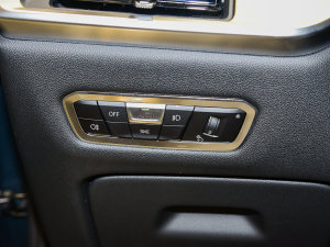 2023xDrive40i ͺAb п؅^