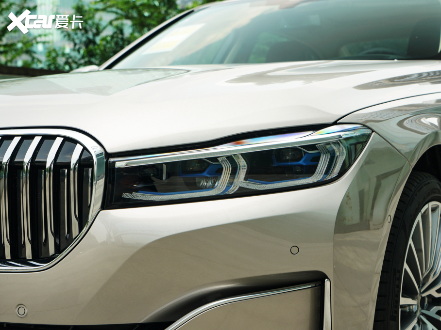 2022��R7ϵ 740Li ������ ���A���b