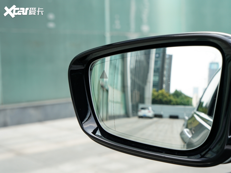 2022R7ϵ 740Li  Ab