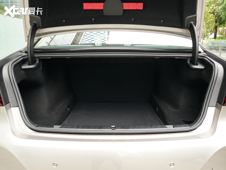 2022R7ϵ 740Li  Ab