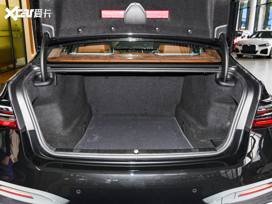 2022R7ϵ 740Li xDrive  M\b