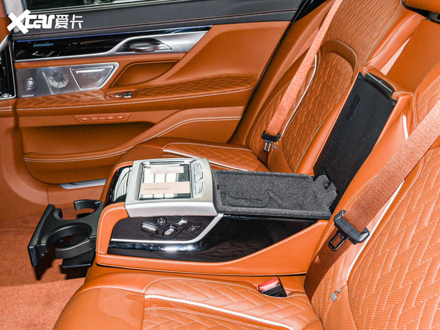 2022R7ϵ 740Li xDrive  M\b