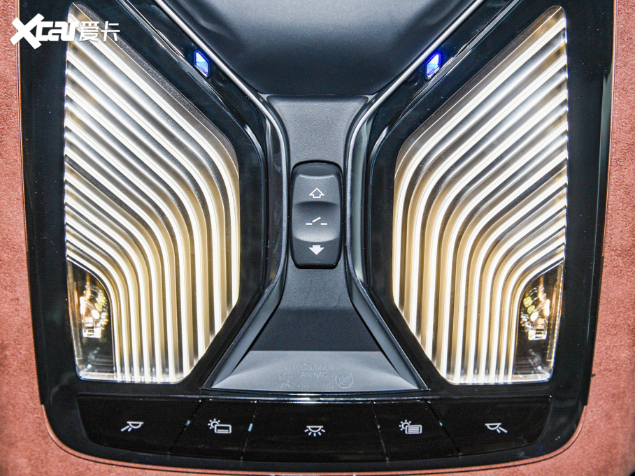 2022R7ϵ 740Li xDrive  M\b