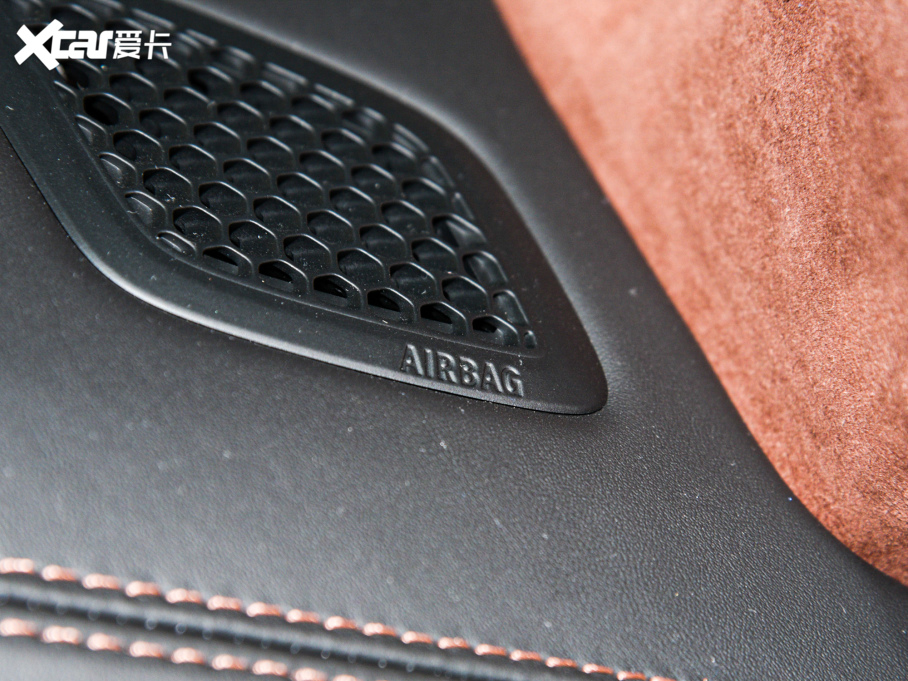 2022R7ϵ 740Li xDrive  M\b