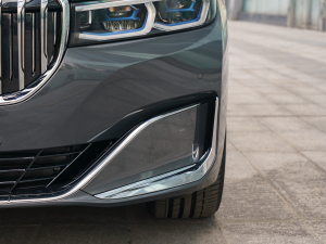 2022740Li xDrive  Ab ^