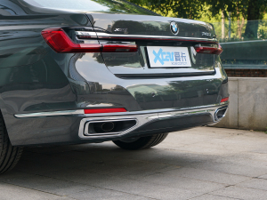 2022740Li xDrive  Ab ^