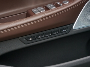 2022740Li xDrive  Ab g