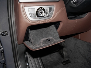 2022740Li xDrive  Ab g