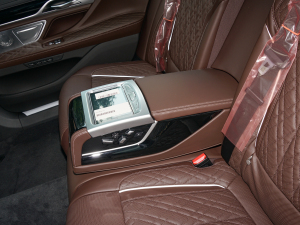 2022740Li xDrive  Ab 