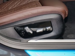 2022740Li xDrive  Ab g