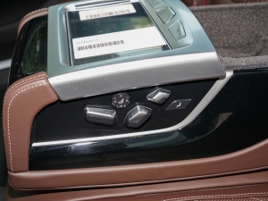 2022740Li xDrive  Ab g