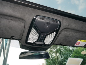 2022740Li xDrive  Ab п؅^