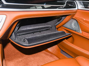 2022740Li xDrive  M\b 