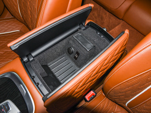 2022740Li xDrive  M\b g