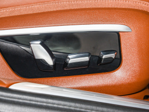 2022740Li xDrive  M\b g