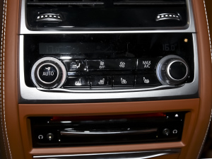 2022740Li xDrive  M\b g