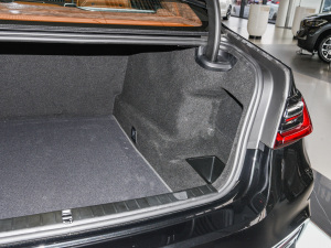 2022740Li xDrive  M\b g