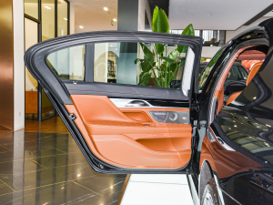 2022740Li xDrive  M\b ܇T