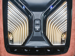 2022740Li xDrive  M\b п؅^