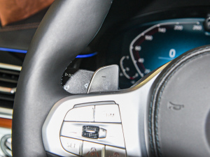 2022740Li xDrive  M\b п؅^