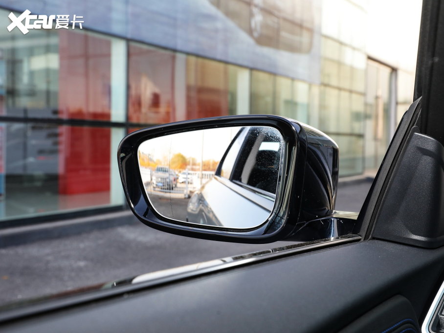 2023R2ϵpT 225i M\ҹb