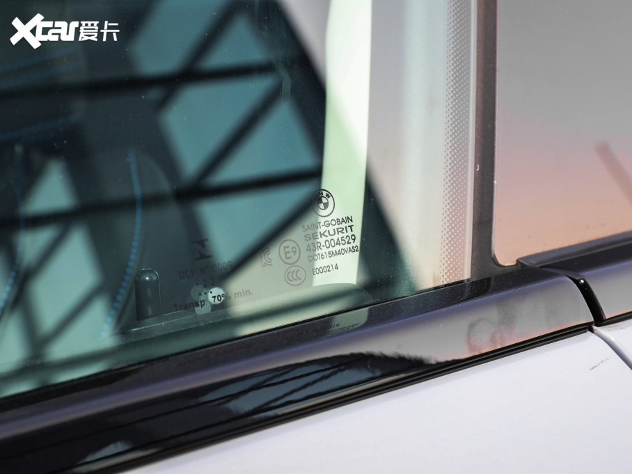 2023R2ϵpT 225i M\ҹb