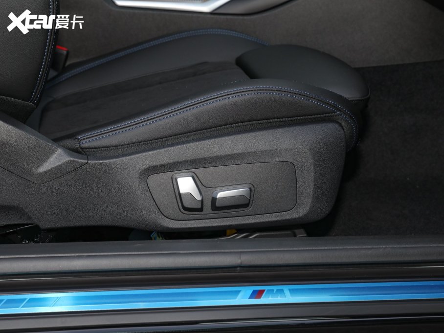 2023R2ϵpT 225i M\ҹb