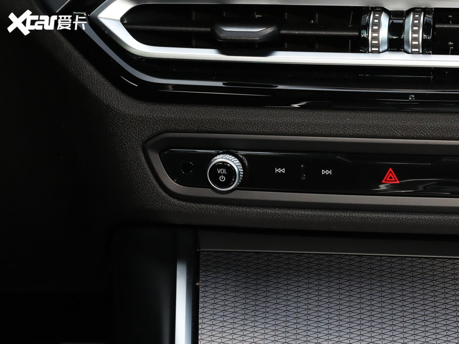 2023R2ϵpT 225i M\ҹb