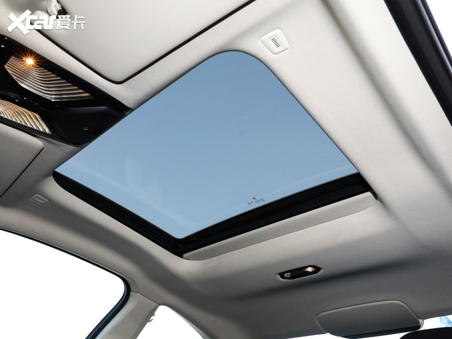 2023R2ϵpT 225i M\ҹb