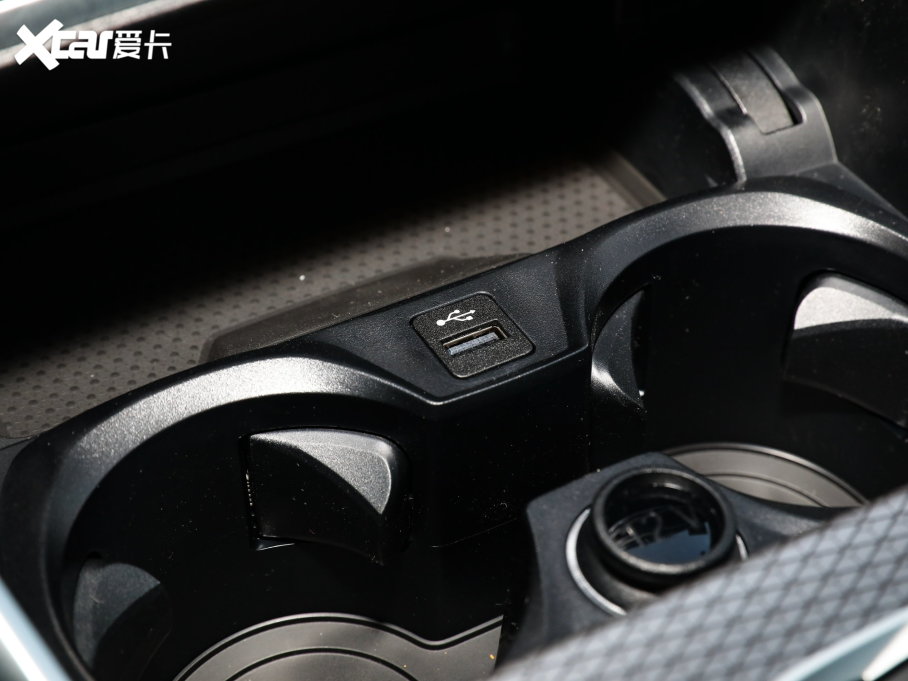 2023R2ϵpT 225i M\ҹb