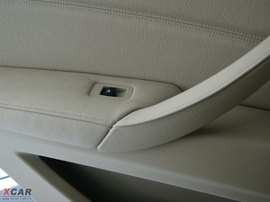2009款xDrive4.8i 豪华版 空间座椅